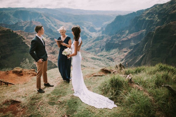 This-Jaw-Dropping-Waimea-Canyon-Wedding-Hawaii-Like-You've-Never-Seen-Before-4