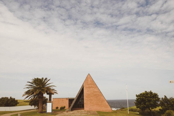 bondi-beach-wedding-with-vintage-australian-vibes-12