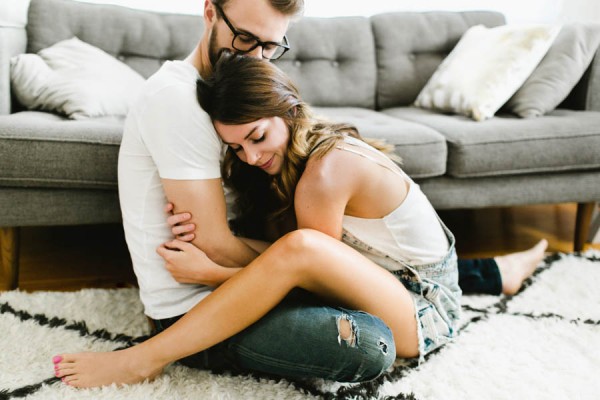 get-tangled-up-in-these-first-anniversary-photos-at-the-couples-portland-home-2