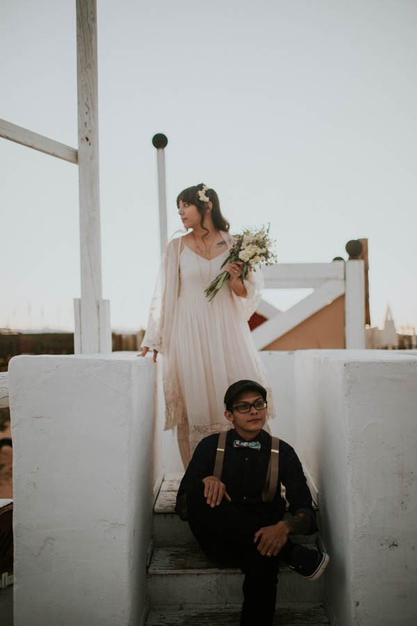 uniquely-artistic-california-elopement-at-noahs-art-purifoy-museum-1-2