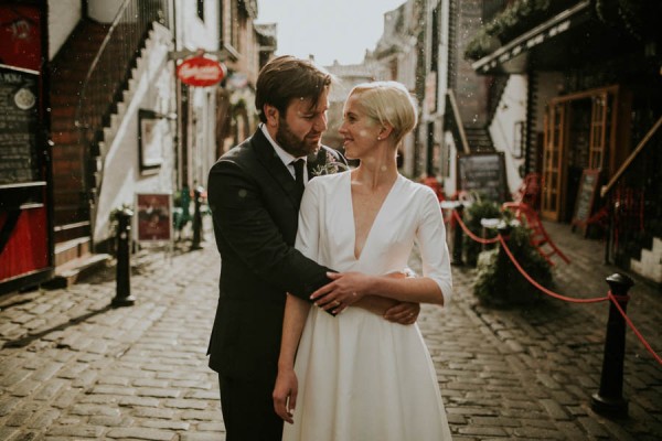 black-and-white-civil-ceremony-at-this-glasgow-registrars-office-20