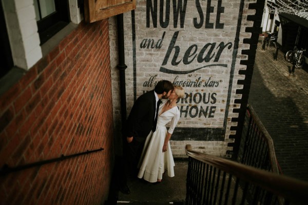 black-and-white-civil-ceremony-at-this-glasgow-registrars-office-21