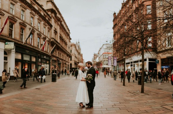 black-and-white-civil-ceremony-at-this-glasgow-registrars-office-23