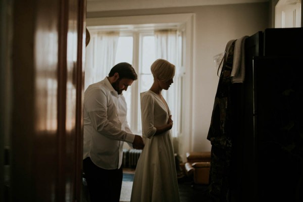 black-and-white-civil-ceremony-at-this-glasgow-registrars-office-6