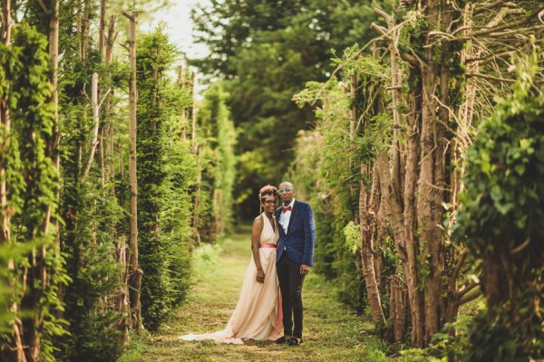 calling-all-creative-couples-this-artistic-and-stylish-woodhall-manor-wedding-is-for-you-16