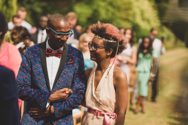calling-all-creative-couples-this-artistic-and-stylish-woodhall-manor-wedding-is-for-you-5