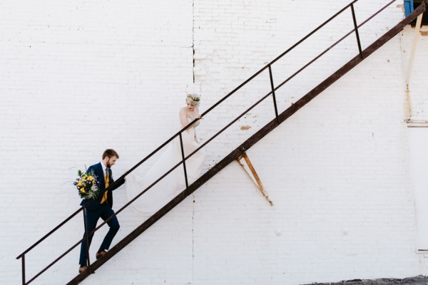 casual-glam-edmonton-wedding-at-red-strap-market-16