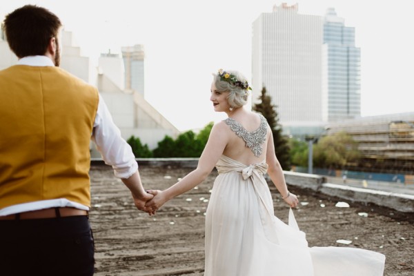 casual-glam-edmonton-wedding-at-red-strap-market-36