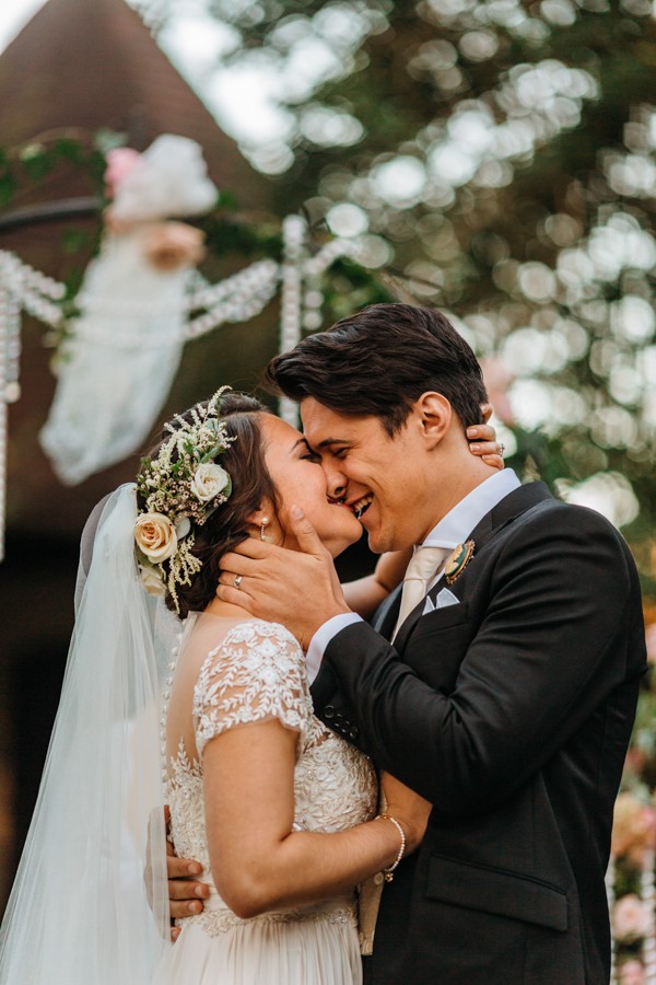 cerulean-and-dusty-peach-pennsylvania-wedding-at-aldie-mansion-14