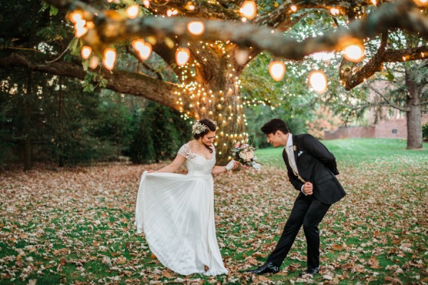 cerulean-and-dusty-peach-pennsylvania-wedding-at-aldie-mansion-18