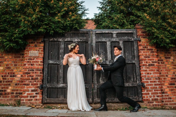 cerulean-and-dusty-peach-pennsylvania-wedding-at-aldie-mansion-21