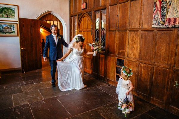 cerulean-and-dusty-peach-pennsylvania-wedding-at-aldie-mansion-9