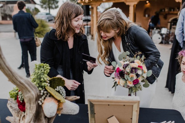 eclectic-west-texas-destination-wedding-at-the-marathon-motel-12