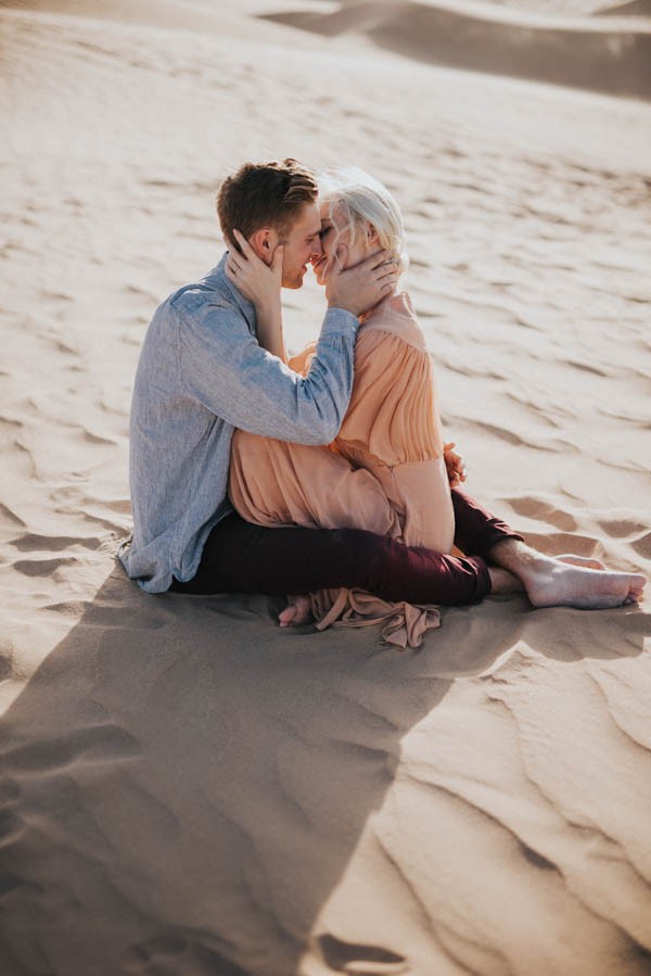 ethereal-imperial-sand-dunes-engagement-photos-13