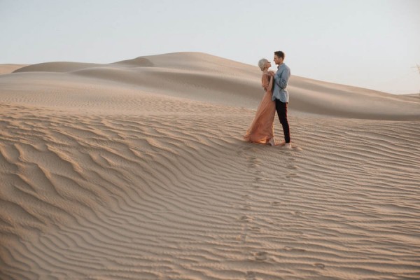 ethereal-imperial-sand-dunes-engagement-photos-23