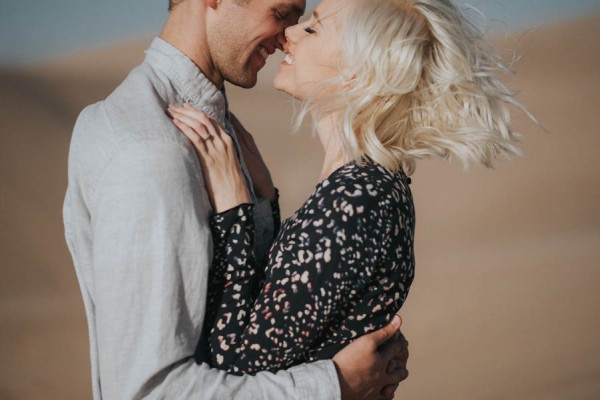 ethereal-imperial-sand-dunes-engagement-photos-9