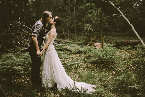 fairy-tale-cabin-wedding-in-northern-michigan-8