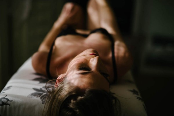 intimate-and-sweet-calgary-boudoir-session-10