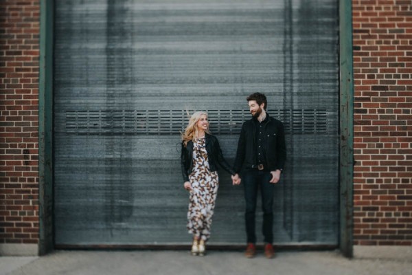 just-try-not-to-smile-at-this-adorable-milwaukee-engagement-12