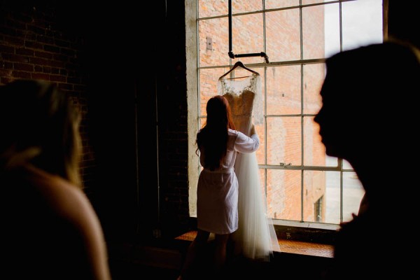 organic-industrial-louisiana-wedding-at-aubrey-hall-5