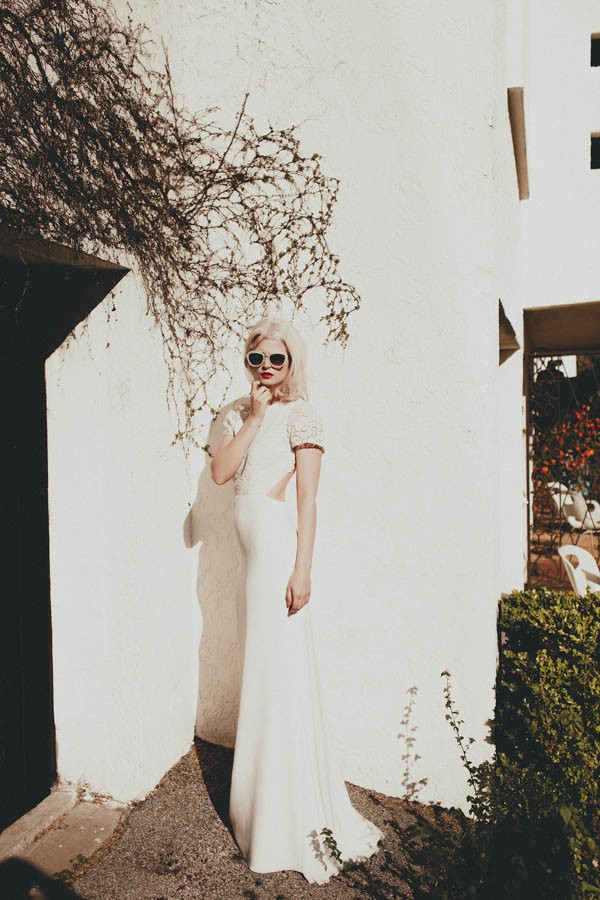 retro-palm-springs-inspired-bridal-looks-from-abe-bridal-2