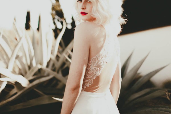 retro-palm-springs-inspired-bridal-looks-from-abe-bridal-26