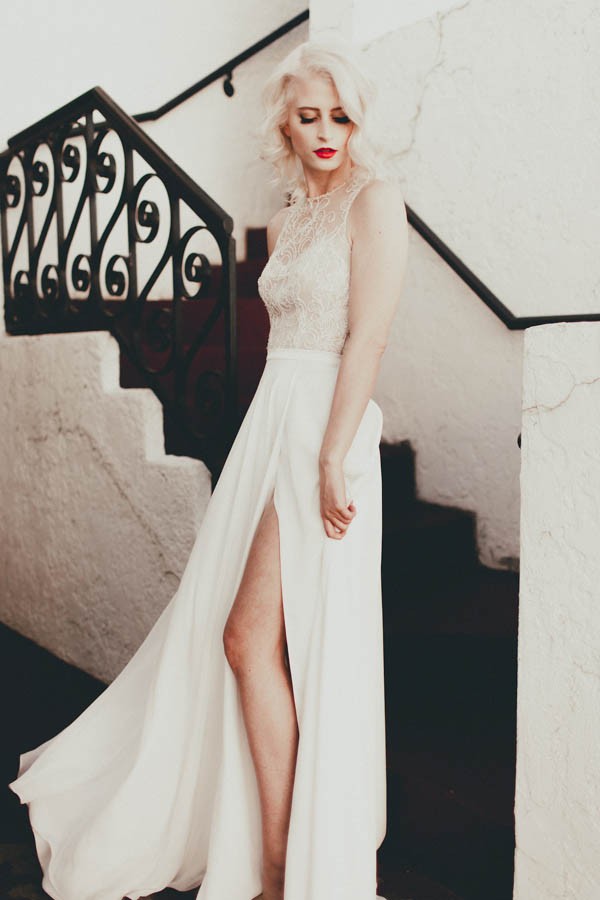 retro-palm-springs-inspired-bridal-looks-from-abe-bridal-28
