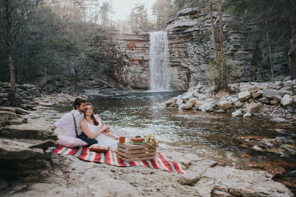 surprise-cliffside-elopement-in-upstate-new-york-13