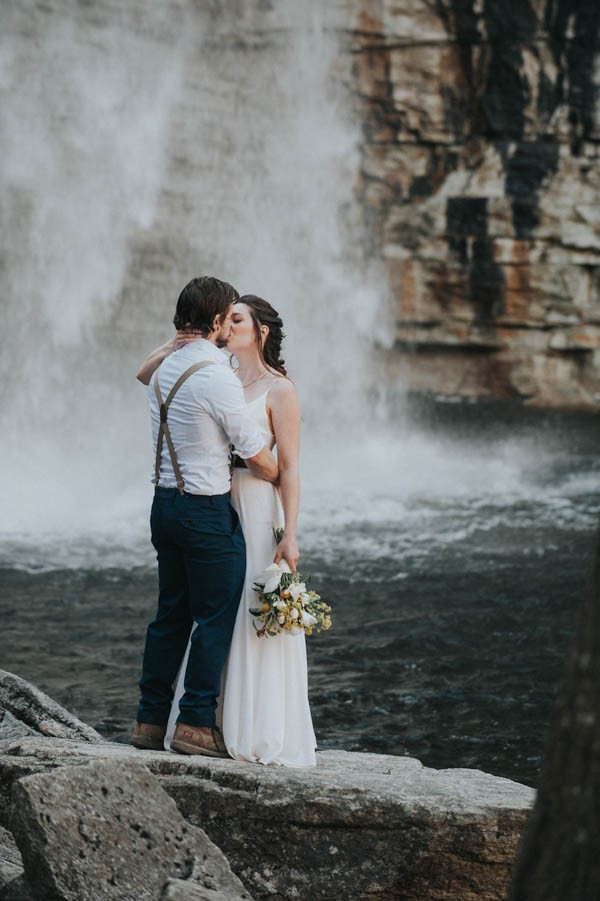 surprise-cliffside-elopement-in-upstate-new-york-21