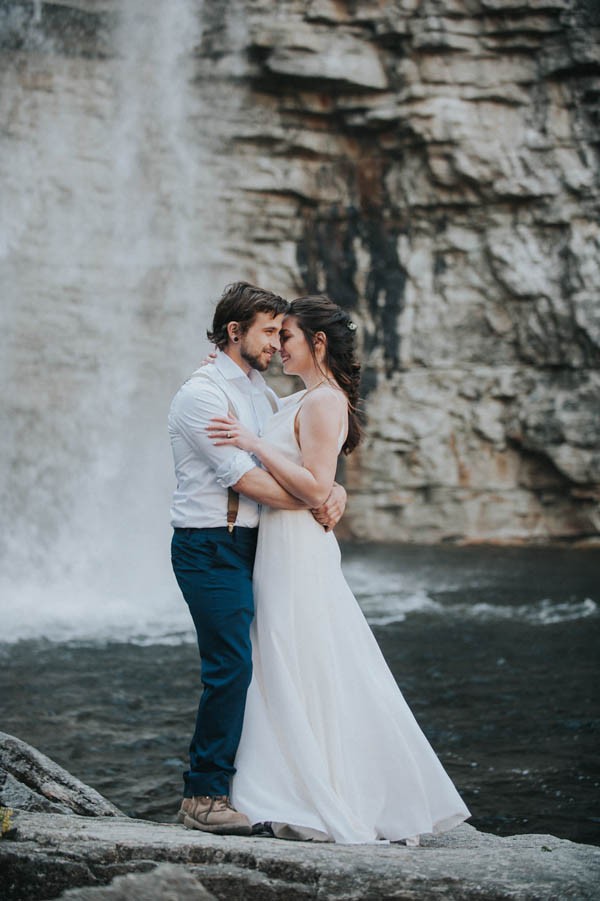 surprise-cliffside-elopement-in-upstate-new-york-23