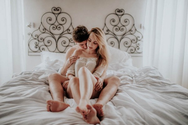 these-two-cuddled-all-the-way-through-their-rome-engagement-session-3