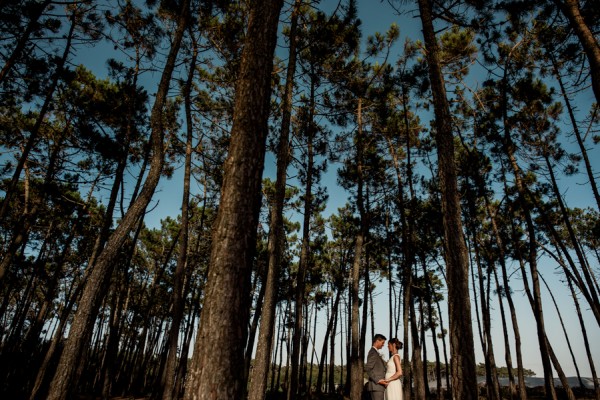 this-dinner-for-two-at-areias-do-seixo-was-the-sweetest-elopement-under-the-stars-24