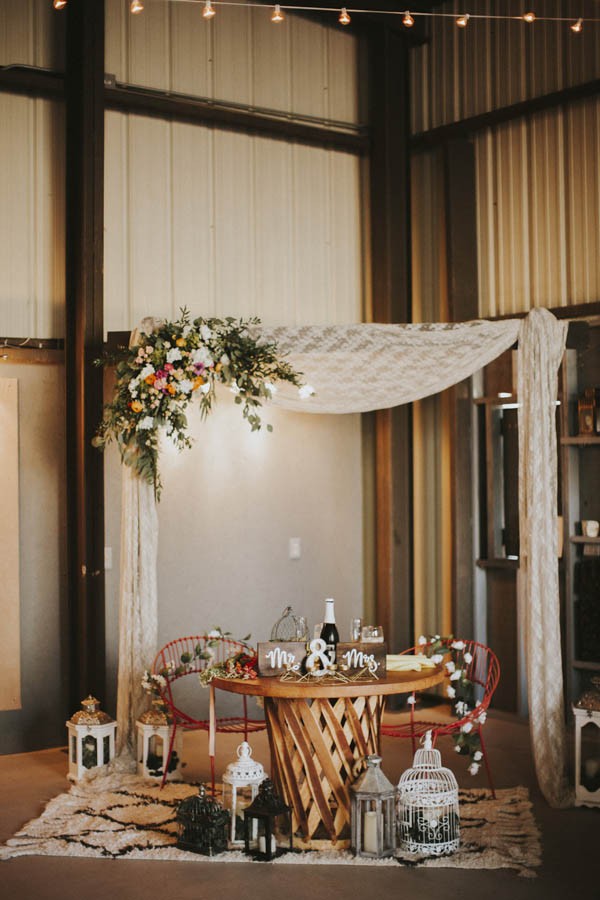 whimsical-bohemian-wedding-at-the-slate-barn-and-gardens-43