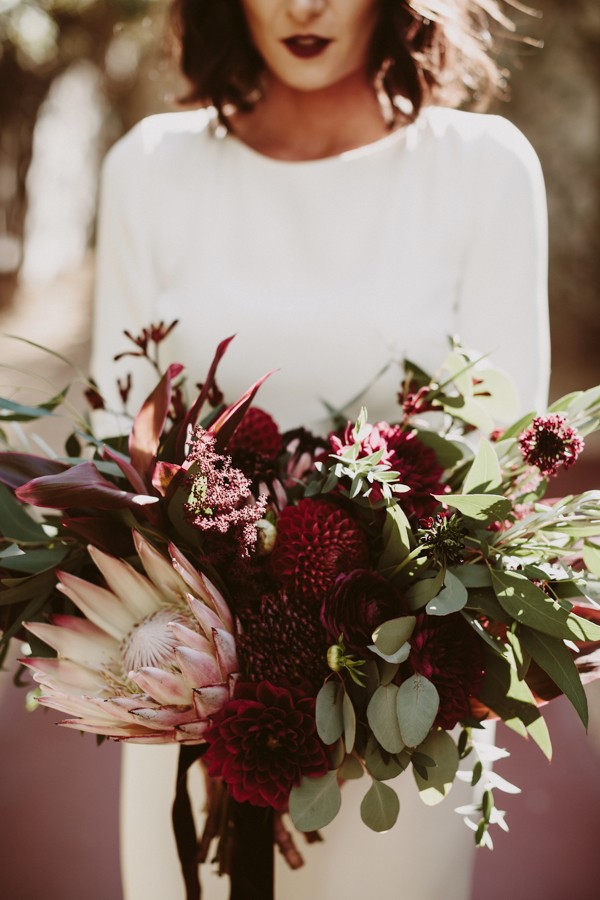 chic-palm-springs-destination-wedding-at-colony-palms-hotel-11