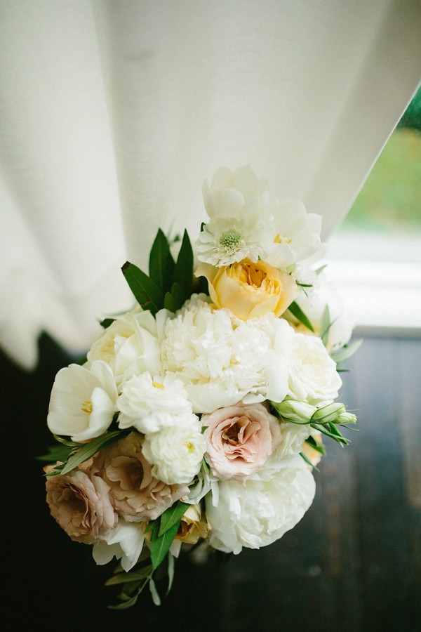 delicate-details-and-a-bhldn-gown-stole-our-hearts-in-this-bloomsbury-farm-wedding-2