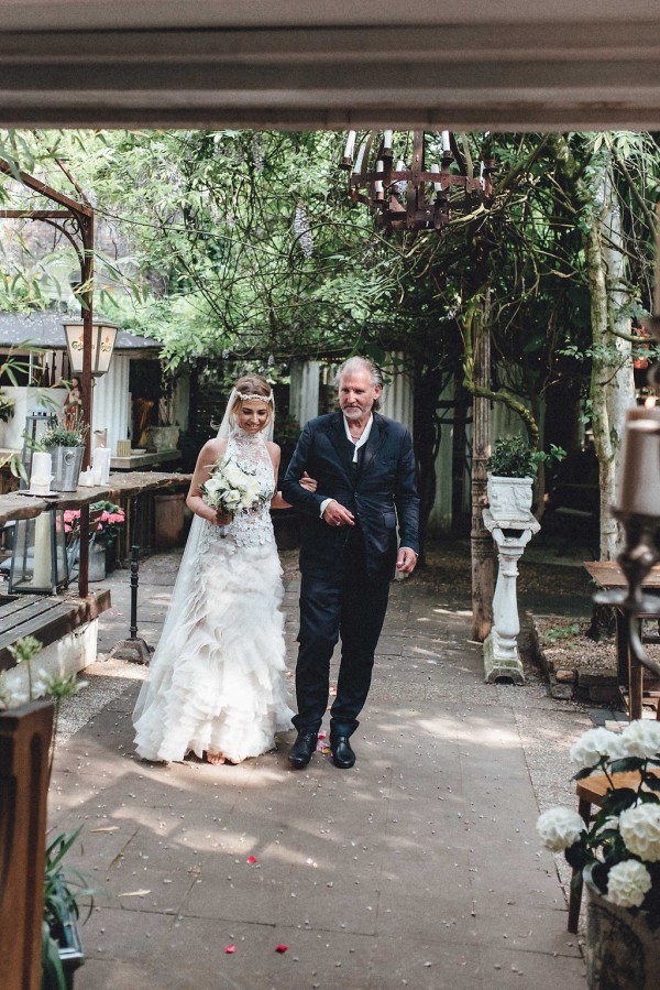 elegant-boho-german-biergarten-wedding-at-la-du-12