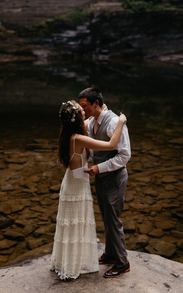 incrediby-intimate-waterfall-elopement-at-cloudland-canyon-state-park-11