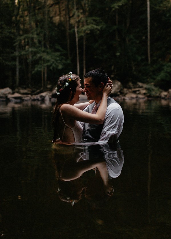 incrediby-intimate-waterfall-elopement-at-cloudland-canyon-state-park-26