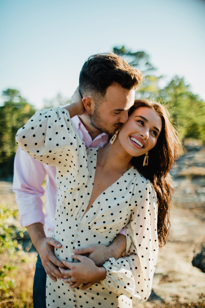8 Outfit Ideas for Summer Engagement Photos | Wedding Info