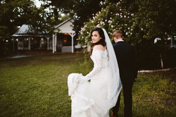 positively-charming-small-town-texas-wedding-at-henkel-hall-15