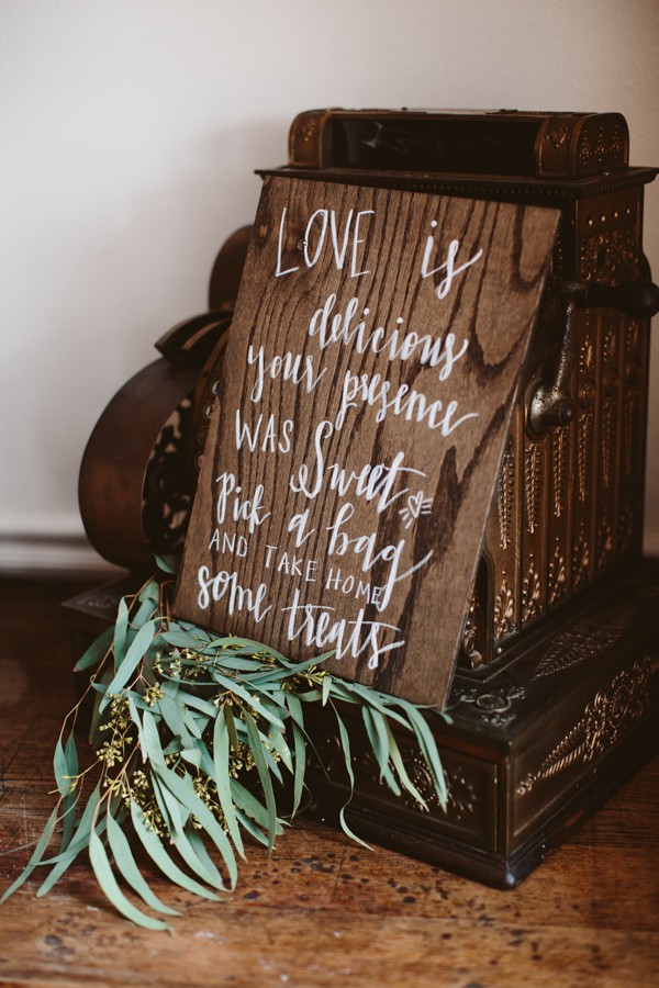 positively-charming-small-town-texas-wedding-at-henkel-hall-24