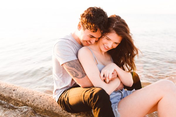 this-cute-couple-slays-in-their-sunset-sweetheart-session-on-kent-island-10