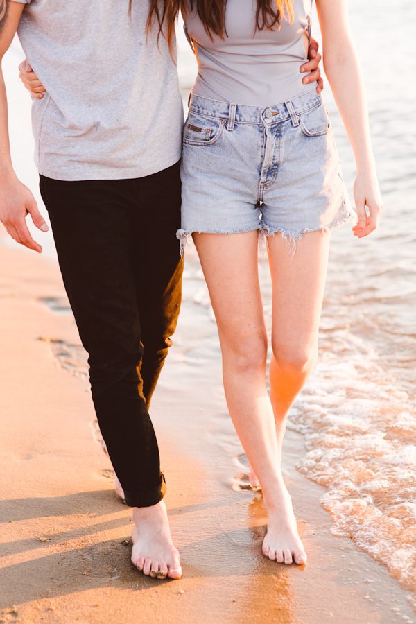 this-cute-couple-slays-in-their-sunset-sweetheart-session-on-kent-island-14