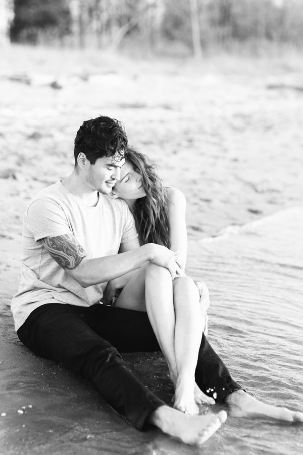 this-cute-couple-slays-in-their-sunset-sweetheart-session-on-kent-island-23