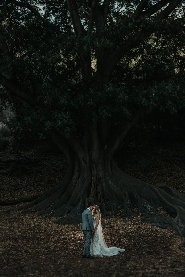 this-neutral-colored-wedding-at-lamonts-bishop-house-is-far-from-boring-25