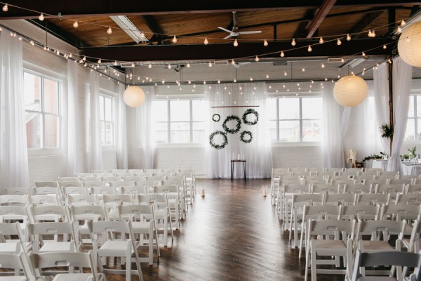 this-reading-art-works-wedding-takes-modern-minimalism-to-the-next-level-14