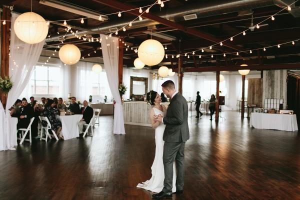 this-reading-art-works-wedding-takes-modern-minimalism-to-the-next-level-34