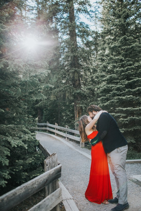 this-well-dressed-couple-in-their-banff-engagement-is-pure-eye-candy-23