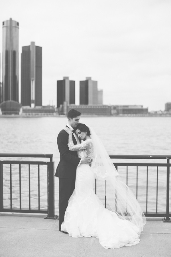 unbelievably-luxe-ontario-wedding-at-the-ciociaro-club-of-windsor-24