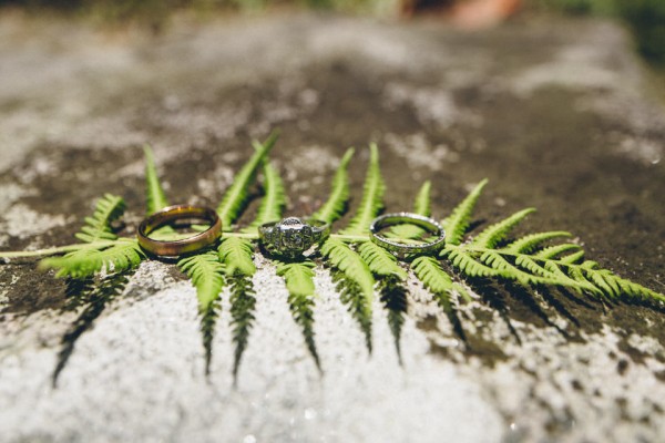 whimsical-glam-londonderry-vermont-wedding-in-the-woods-31